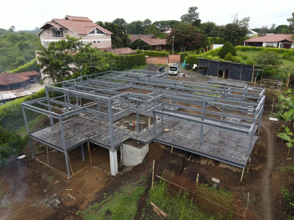 Casa Campestre En estructura metalica en Cerritos Pereira