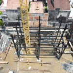 Fachada de edificio con estructura metálica realizado por Eje Metal en Pereira