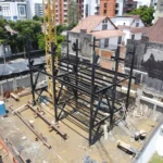 Edificio en estructura metálica construido por Eje Metal en Pinares, Pereira